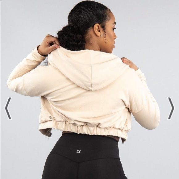 Buffbunny crop jacket sz. Medium - Picture 8 of 9